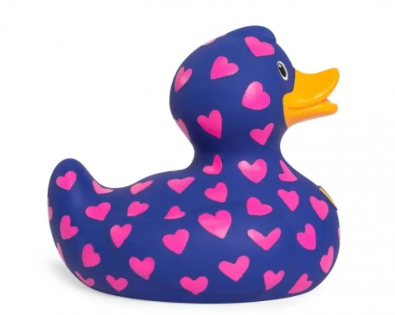 Love_Rubber_Duck_-_Share_Affection_in_Your_Bath-Time_Haven_
